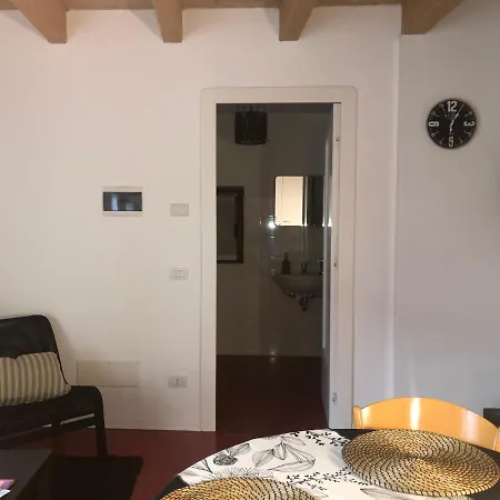 Lady's Holiday home Dervio